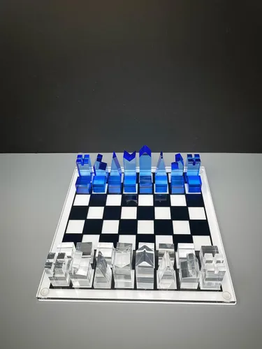 Vista 8 de Juego de ajedrez acrílico de lujo, diseño sofisticado y elegante, varios colores disponibles (transparente/azul-azul)
