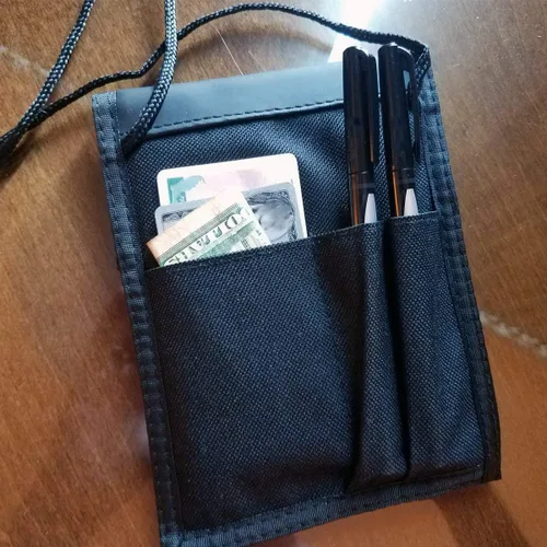 Vista 7 de Specialist ID Paquete de 2 carteras para pasaporte de viaje, ventana de exhibición de 4 x 3, cordón ajustable con ranuras para bolígrafo y 3