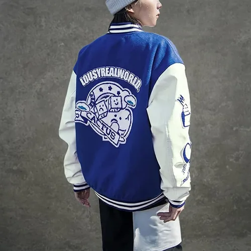 Vista 6 de Mxiqqpltky Chaqueta universitaria vintage para hombre, estilo casual, con estampado de letras, chaqueta de béisbol de retazos, ropa de calle