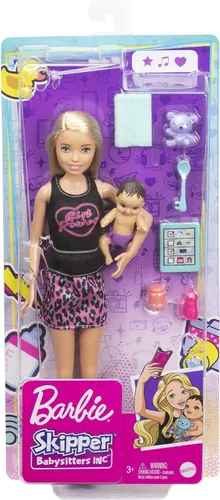 Vista 6 de Set de Barbie Skipper Babysitters Inc con muñeca rubia en camiseta 'Girl Power', muñeca bebé y 4 accesorios Rubio