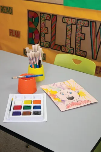 Vista 8 de Prang Juego de pastel de témpera con pincel, 9 colores surtidos, 1 unidad