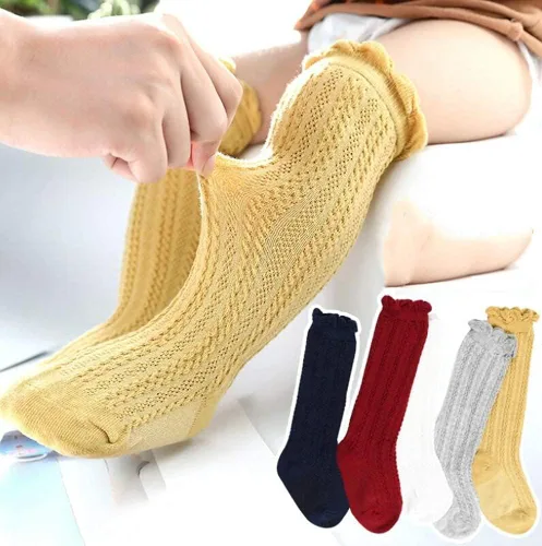 Vista 2 de Toptim Calcetines altos de punto trenzado para bebés y niñas