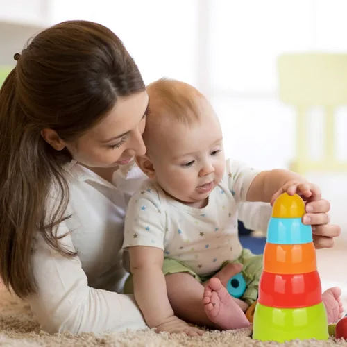 Vista 6 de Playkidz Juego de juguetes de baño – Tren pequeño, cuencos apilables y tazas de cocodrilo para niños pequeños, paquete de 16 remolcadores apilables