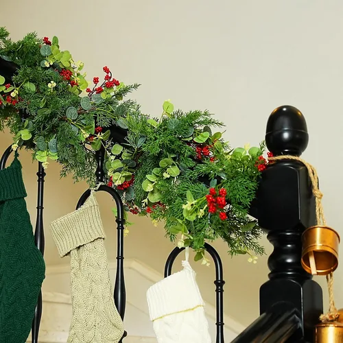 Vista 4 de Guirnalda de Navidad con luces, decoraciones de Navidad para interiores, guirnalda de Navidad artificial preiluminada para árbol de Navidad