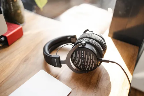 Vista 4 de beyerdynamic DT 1990 Pro, negro (Dt1990 (Renovado)