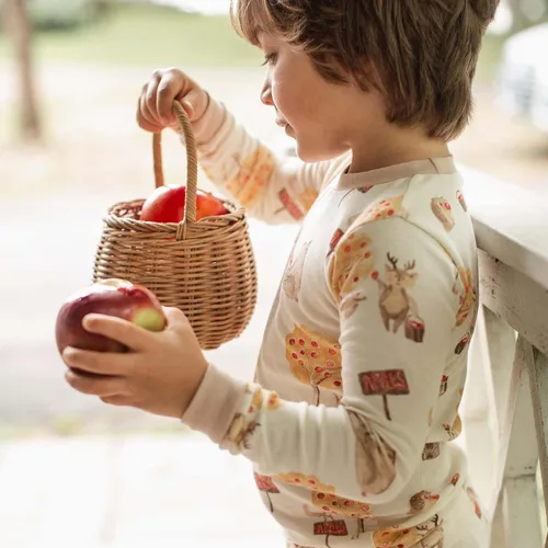 Vista 4 de Burt's Bees Baby Pijama de algodón orgánico para niños, conjunto de pijama Paquete de 1 temporada de Apple
