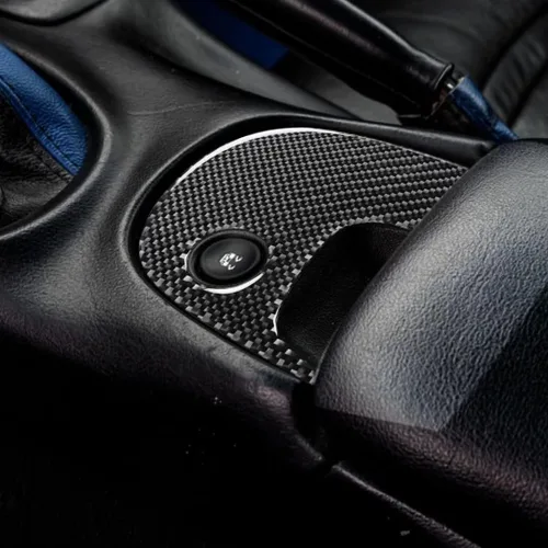 Vista 4 de Fibra de carbono Accesorios interiores de coche inferior central W/O tracción control cubierta ajuste compatible con para Chevrolet Corvette C5 1998