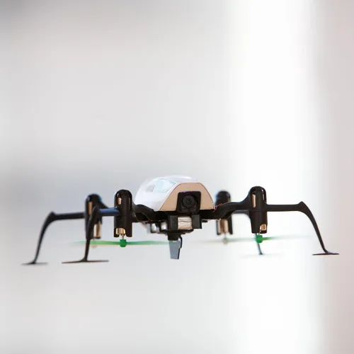 Vista 4 de Glimpse FPV Bind-N-Fly Drone con cámara