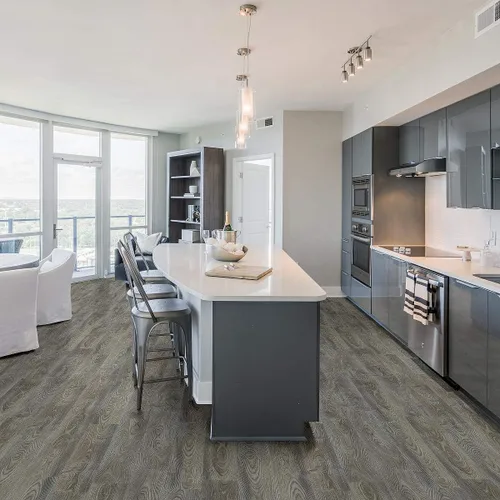 Vista 12 de Shaw Floors Floorté Pro Anvil Plus - Suelo de vinilo, castaño gris (27.73 sf/unidad)