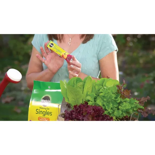 Vista 5 de Miracle-Gro Regadera individual Alimento vegetal soluble en agua multiusos, paquete de 2