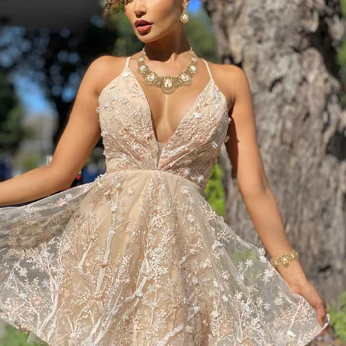 Vista 2 de BriLove Conjunto de collar y aretes con forma de lágrima de cristal para mujer
