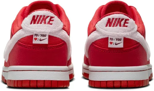 Vista 647 de Nike Kid's Dunk Low Sneaker