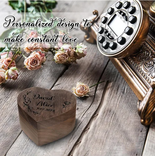 Vista 7 de Zhamate Caja de anillos de corazón personalizada, estuche de madera personalizado para anillos con texto y patrón, cajas de propuesta