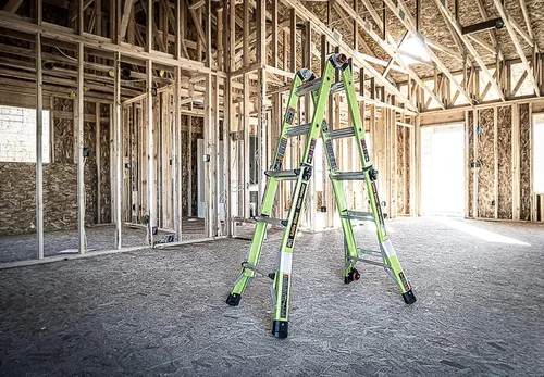Vista 17 de Little Giant Escaleras Dark Horse 2.0 FG 13', verde de alta visibilidad