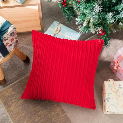Vista 103 de UGASA - Fundas de almohada decorativas de terciopelo suave y sólidas de Navidad para sala de estar/sofá, 16 x 16 pulgadas, 2 unidades, color burdeos