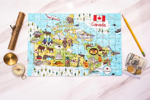 Vista 2 de Rompecabezas de madera con mapa de Canadá de 152 piezas, 15 x 10 pulgadas