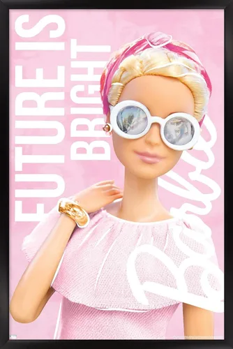 Vista 8 de Mattel Barbie - Póster de pared Future is Bright, 22.4 pulgadas de largo x 14.7 pulgadas de ancho, versión enmarcada de madera de granero