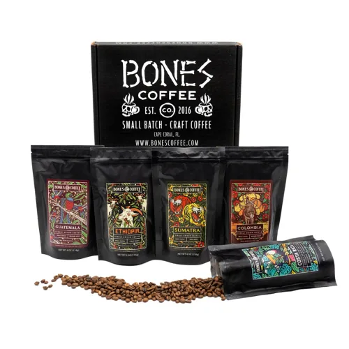 Vista 20 de Bones Coffee Company The Nightmare Before Christmas Caja de Coleccionista 5 Cafés de Sabores Granos de Arábica Bajo en Ácido Tostado Medio Café