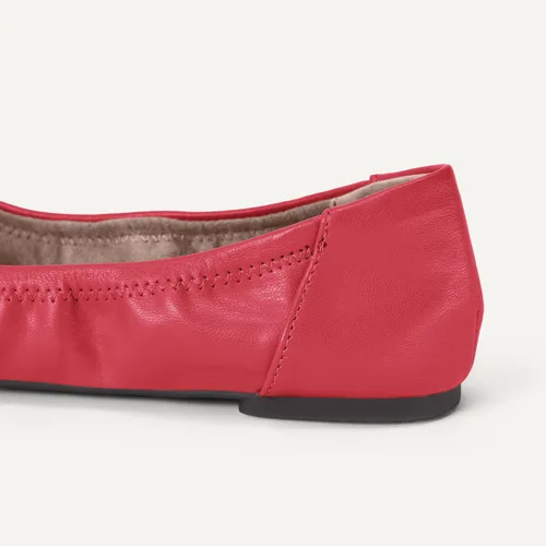 Vista 6 de Amazon Essentials - Zapatos estilo bailarina de ballet para mujer Belice Slip On