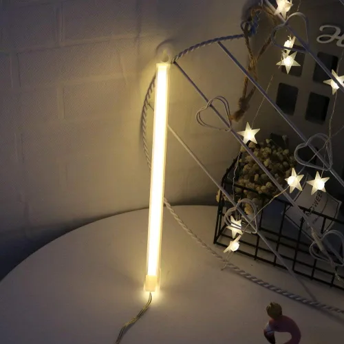 Vista 25 de Ulalaza Letrero de luz LED en blanco y negro, 2 letras AA alimentadas por batería para boda, fiesta de cumpleaños, lámpara de Navidad, luz nocturna