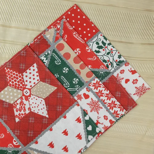 Vista 3 de Christmas Print Napkins Set of 10, Red and Green Christmas table decor, fabric dinner table napkins with Christmas Simbols, Farmhouse Christmas