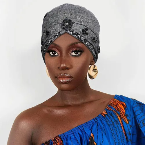 Vista 4 de Woeoe Turbante africano con diamantes de imitación, gorro de cabeza con cristales brillantes, turbantes preatados para mujeres y niñas, color negro