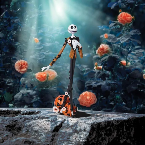 Vista 2 de Enesco Disney Showcase The Nightmare Before Christmas Jack Skellington - Figura botánica, 8.66 pulgadas, multicolor