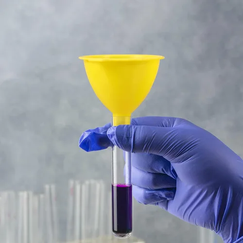 Vista 2 de POPETPOP Embudo de laboratorio Pequeño embudo líquido de plástico de 2.95 pulgadas para llenado preciso de botellas y uso químico en laboratorio