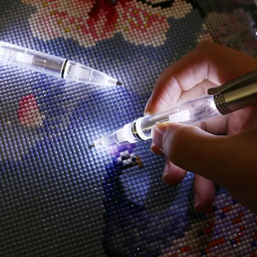 Vista 4 de 2 unids LED Luminous Point Drill Pen Cómodo diamante pincel para imagen de diamante DIY Manualidades Accesorios