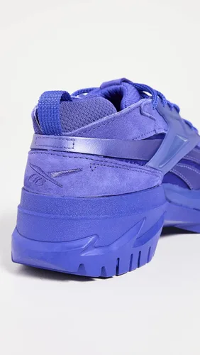 Vista 4 de Reebok Tenis X Cardi B Club C V2 para mujer
