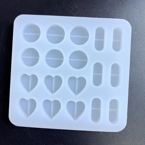 Vista 6 de Molde de relleno de resina de silicona con forma de corazón para colada de llavero colgante