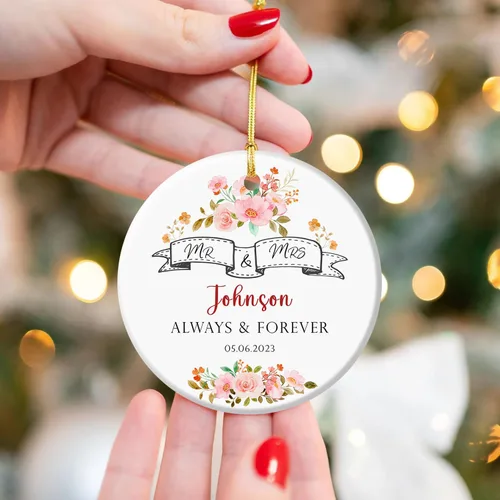 Vista 4 de Adorno personalizado de Mr and Mrs Always and Forever, adorno de recién casado, regalo de boda para pareja, adorno de primera Navidad para casados