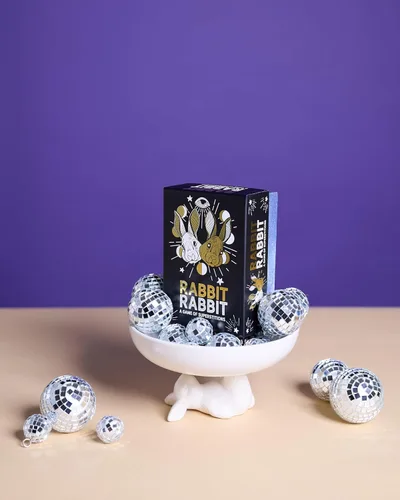 Vista 9 de Conejo conejo: un juego de supersticiones por Pink Tiger Games, juego de cartas