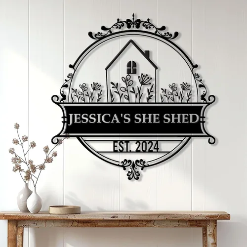 Vista 3 de Letrero de metal personalizado con texto en inglés "She Shed", decoración de pared con nombre personalizado para jardín, patio, porche, valla