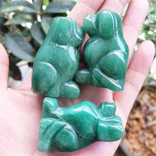 Vista 3 de Fekuar Estatua de perro sentado de aventurina verde, escultura de animales de cristal curativo tallada a mano, piedras de bolsillo, decoración