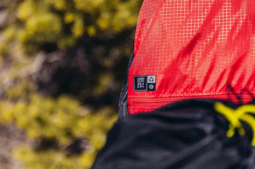 Vista 9 de Gregory Baltoro 100L Pro - Mochila unisex con suspensión FreeFloat, panel trasero transpirable con cojín de aire, grande, negro lava