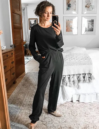 Vista 2 de Ekouaer Conjunto de pijama de manga larga para mujer, ropa de dormir con estampado de estrellas, pijamas suaves con bolsillos