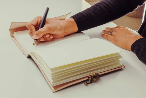 Vista 6 de Diario del Pentágono de cuero hecho a mano Cuaderno de escritura diario Bloc de notas diario encuadernado para hombres y mujeres, papel sin