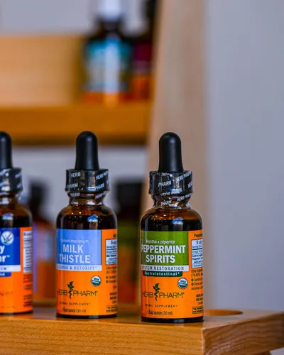 Vista 12 de Herb Pharm Extracto líquido de Peppermint Spirits: Apoyo a la digestión de hierbas orgánicas Tintura de piperita de Mentha Absorción rápida