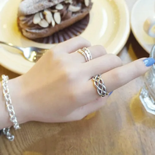Vista 2 de CANDYFANCY Anillo de nudo celta de plata de ley 925 abierto para el dedo medio nudillo para mujer, tamaño ajustable 4-7