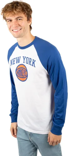 Vista 3 de Ultra Game Men’s NBA Official Super Soft Raglan Baseball T-Shirt