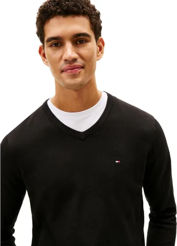 Vista 2 de Tommy Hilfiger Suéter Pullover esencial de algodón con cuello en V y manga larga para hombre