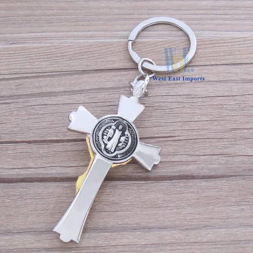 Vista 7 de 12 llaveros de San Benito para el bautismo, primera comunión, religioso, católico, conmemorativo, regalo conmemorativo, Crucifijo de dos tonos