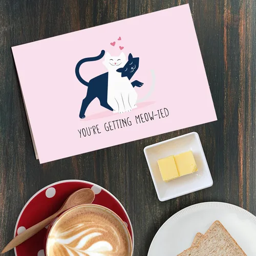 Vista 6 de Qiliji Tarjeta de compromiso de gato linda, divertida tarjeta de felicitación de boda, tarjetas de juego de palabras "You're Getting Meow-ied Married