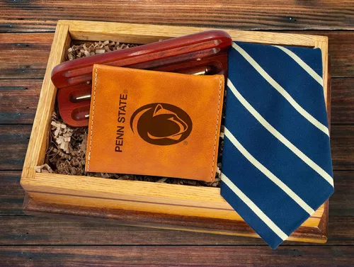 Vista 4 de Rico Industries NCAA Penn State Nittany Lions - Billetera triple para hombre, 9 bolsillos con logotipo del equipo grabado con láser en piel vegana
