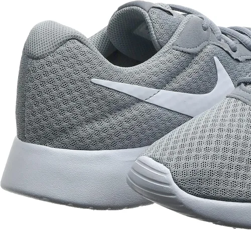 Vista 3 de Nike - Tenis Tanjun para hombre, con empeine textil transpirable y cómoda amortiguación ligera