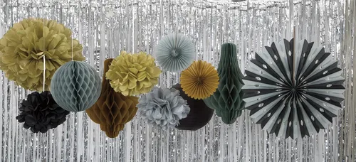Vista 3 de Mini decoración de papel de hojaldre negro (3 unidades) – Material llamativo y de alta calidad – Perfecto para eventos y decoración de fiestas