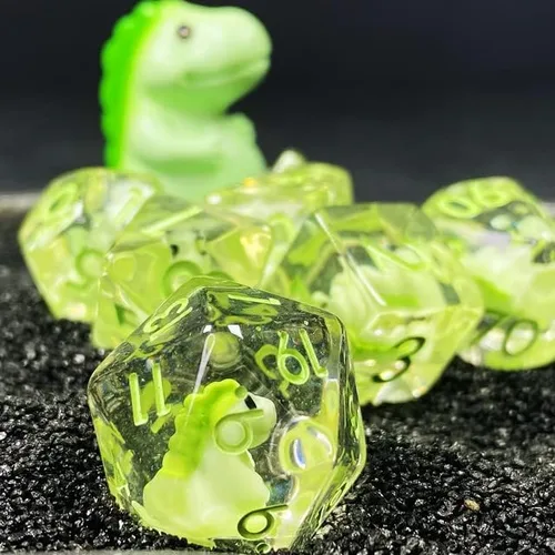 Vista 2 de Sage's Portal Animal Familiars - Juego de dados poliédricos de resina para Dungeons and Dragons RPG Pathfinder, mesa TTRPG (Baby Dragon)