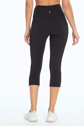 Vista 5 de Jessica Simpson Sportswear Leggings capri con bolsillo para control de abdomen para mujer