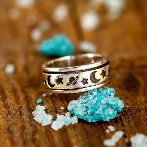 Vista 4 de Boho-Magic Anillo giratorio de plata de ley 925 para mujer con luna, estrellas y Saturno